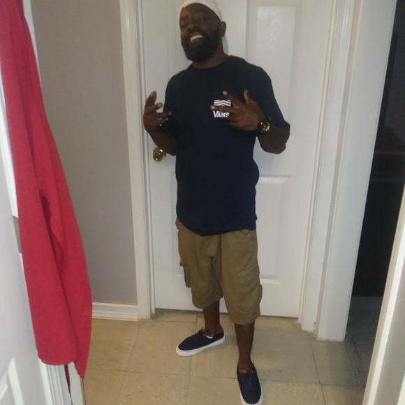 Meet your Posher, Nino - Picture 3 of 7